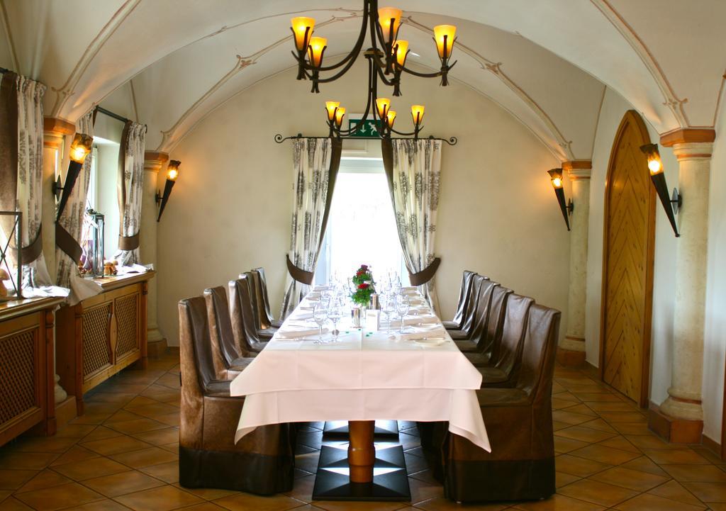 Hotel Landhaus Feckl Ehningen Extérieur photo
