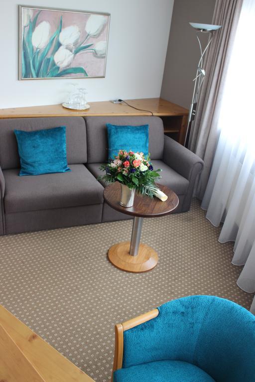 Hotel Landhaus Feckl Ehningen Extérieur photo