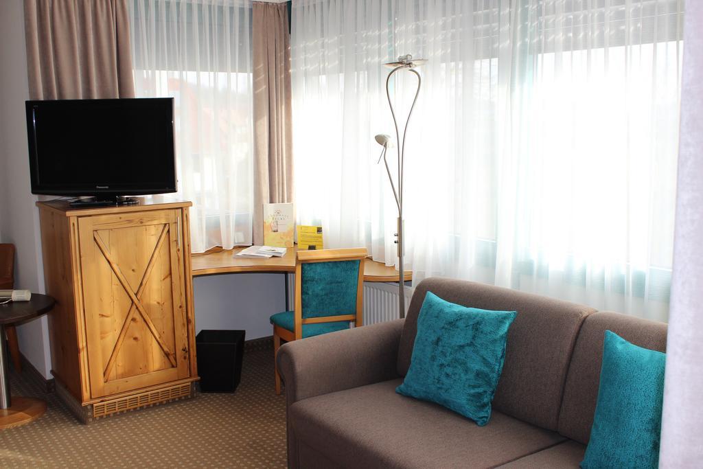 Hotel Landhaus Feckl Ehningen Extérieur photo