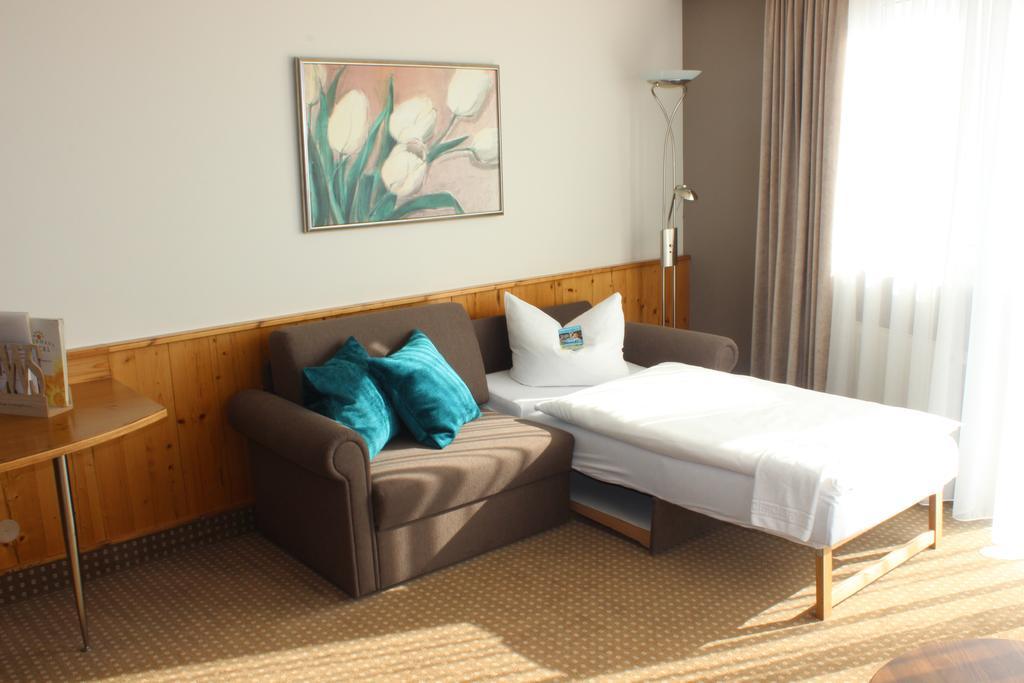 Hotel Landhaus Feckl Ehningen Extérieur photo