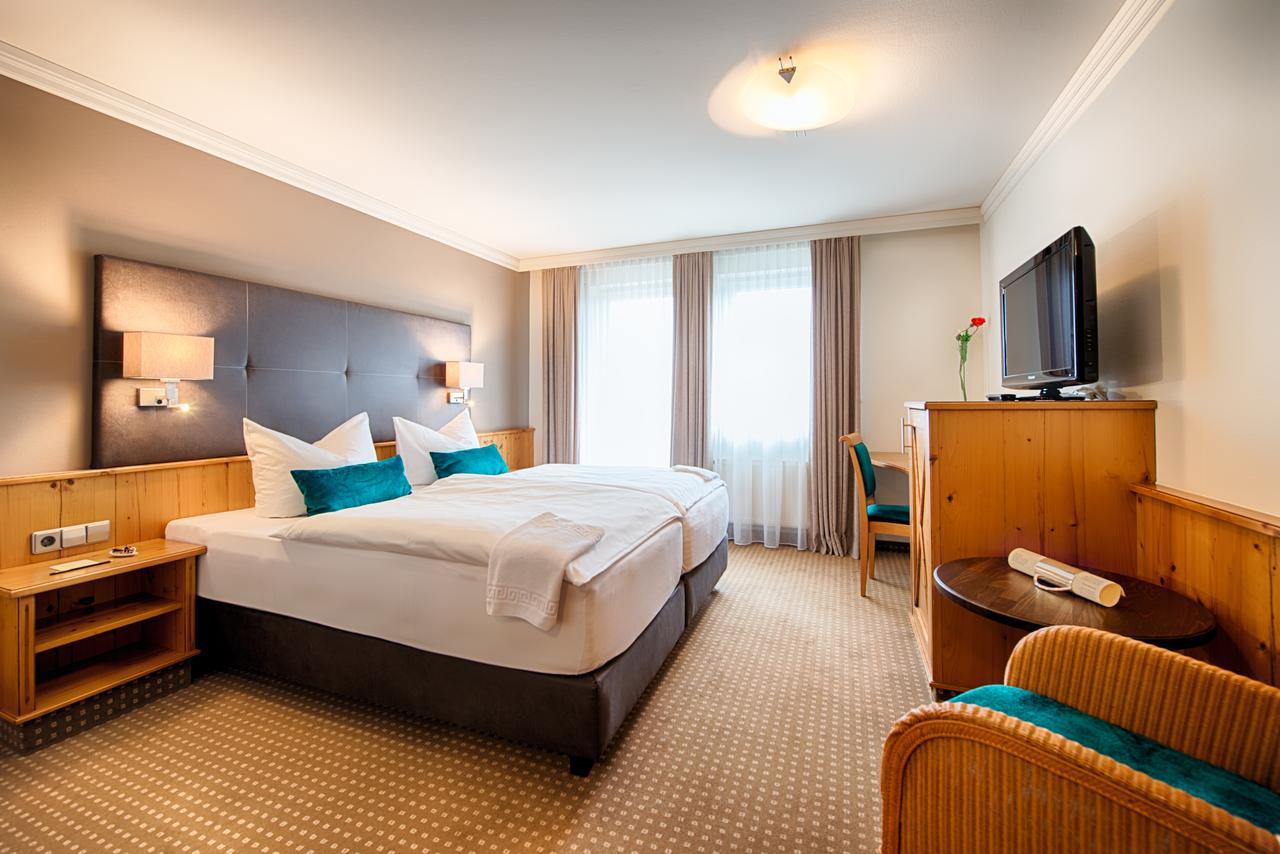 Hotel Landhaus Feckl Ehningen Extérieur photo