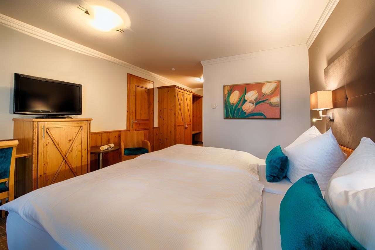 Hotel Landhaus Feckl Ehningen Extérieur photo