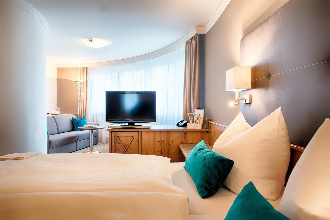 Hotel Landhaus Feckl Ehningen Extérieur photo