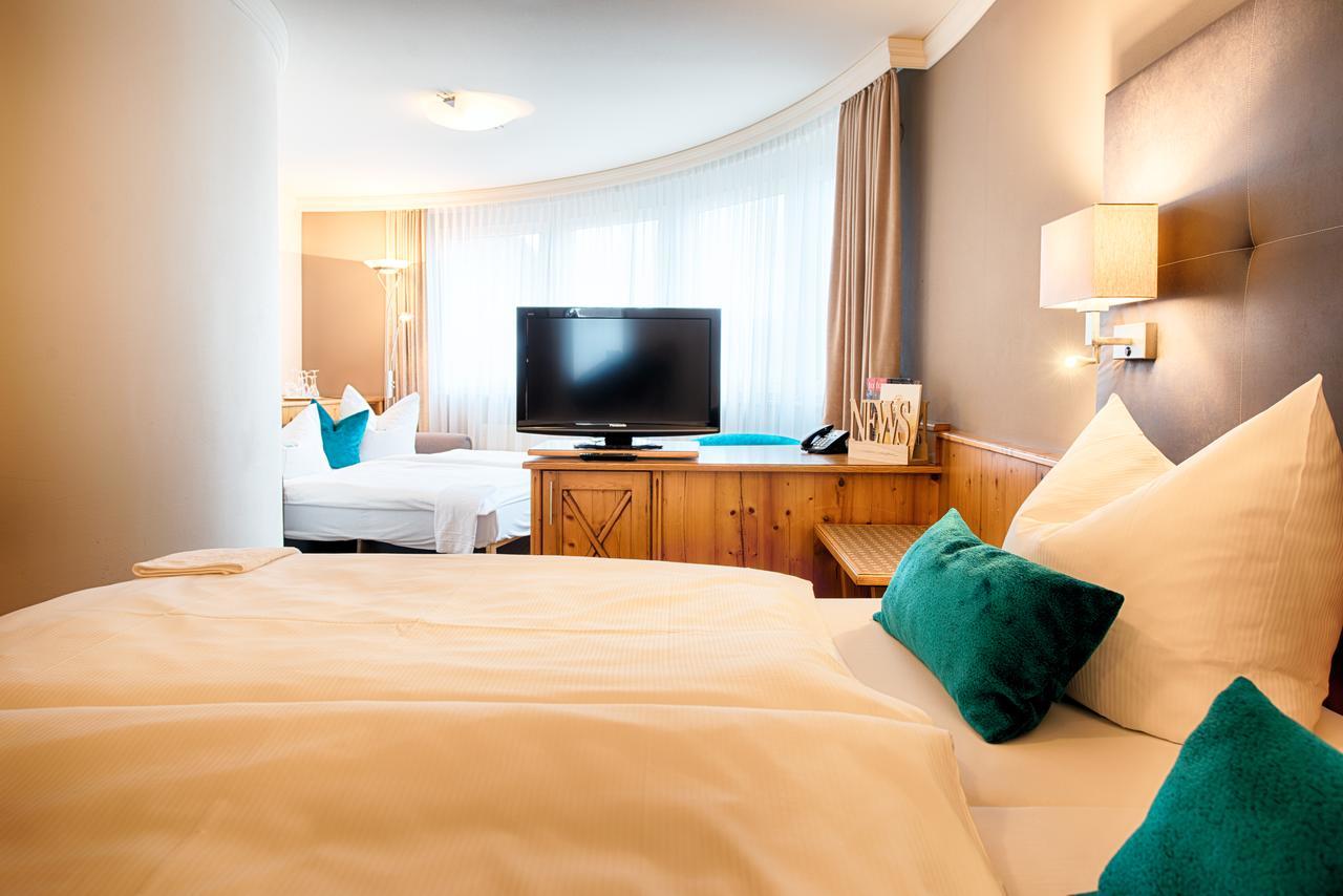 Hotel Landhaus Feckl Ehningen Extérieur photo