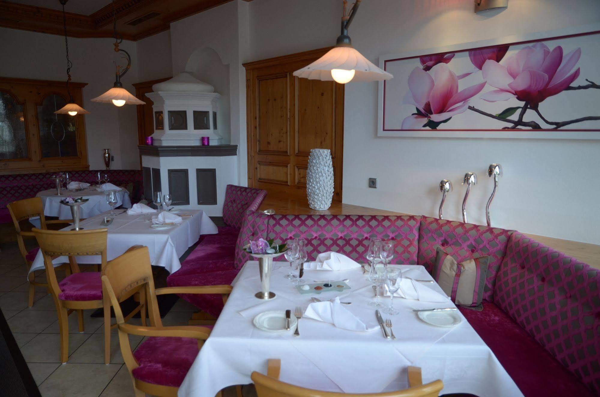 Hotel Landhaus Feckl Ehningen Extérieur photo