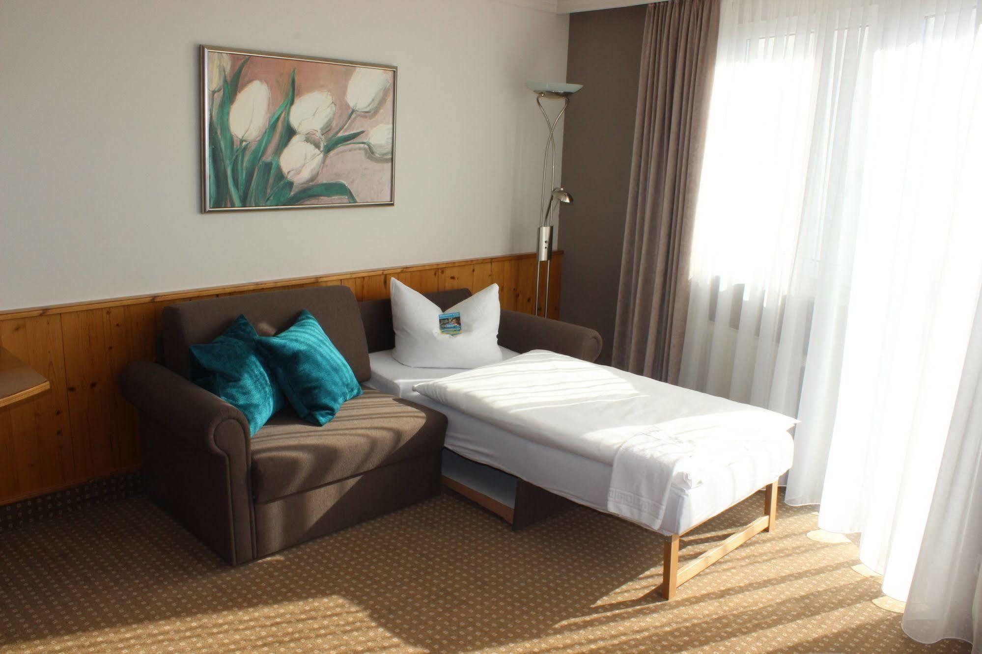 Hotel Landhaus Feckl Ehningen Extérieur photo